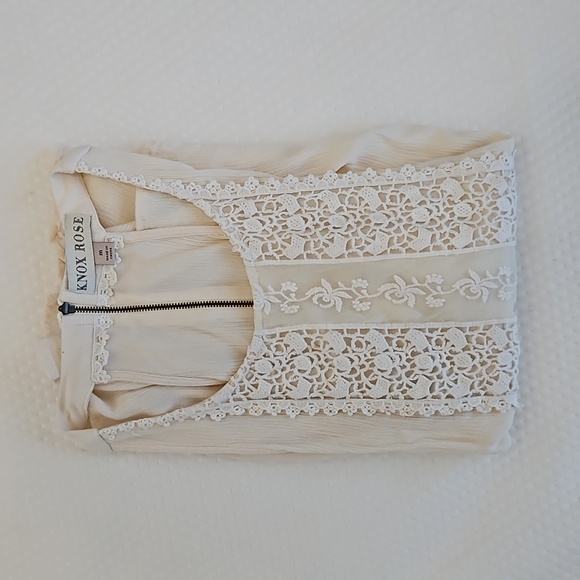 3 for $15 EUC Knox Rose Lace Crochet Racerback Top - Picture 8 of 8